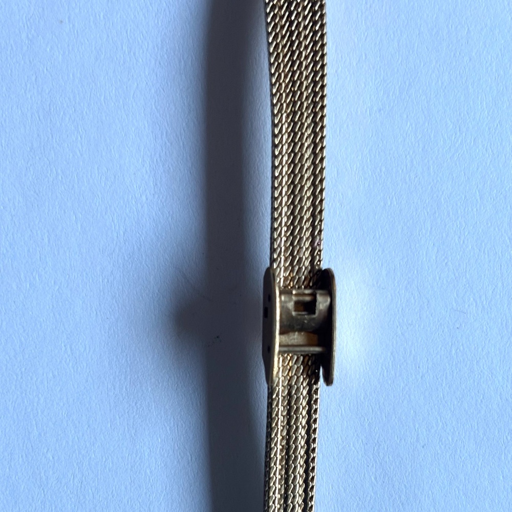 Authentic vintage Gruen women's luxury gold and diamond bezel quartz watch - Picture 8 of 10